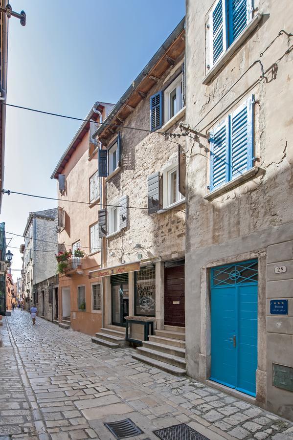 La Svalba Rooms & Studios Rovigno Esterno foto