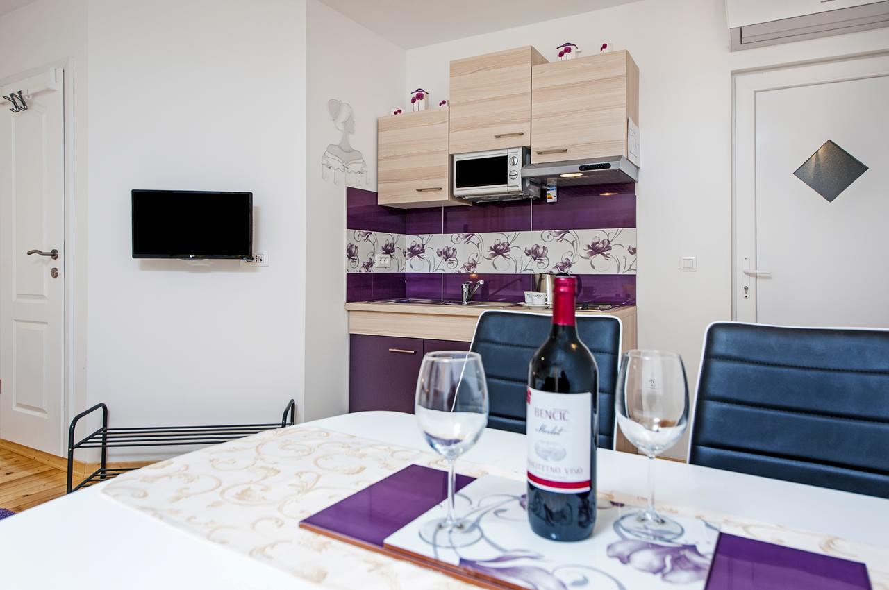 La Svalba Rooms & Studios Rovigno Esterno foto