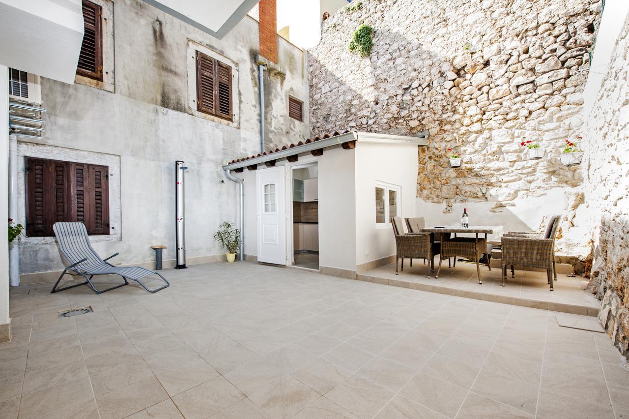 La Svalba Rooms & Studios Rovigno Esterno foto